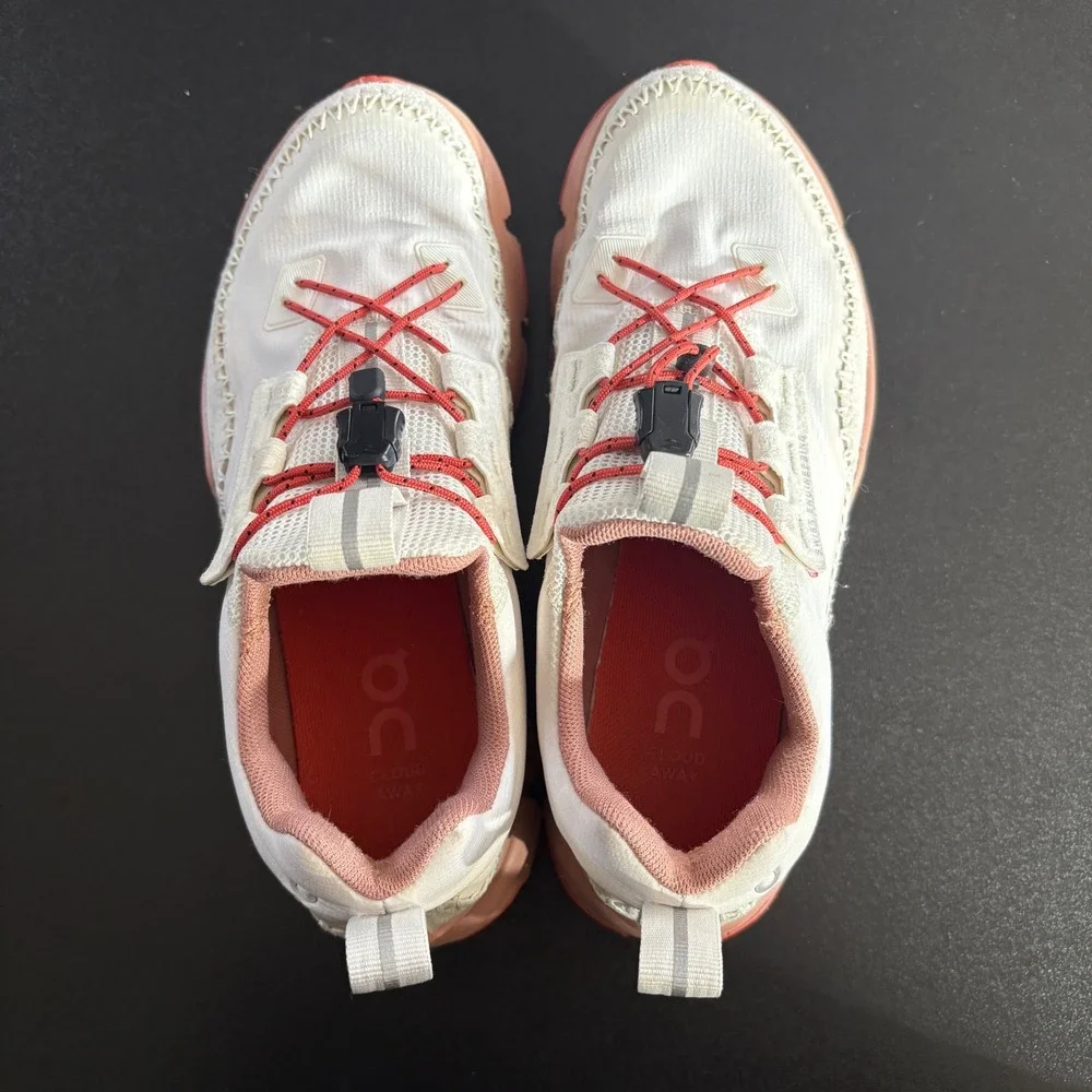 On Clouds cloudaway sneakers